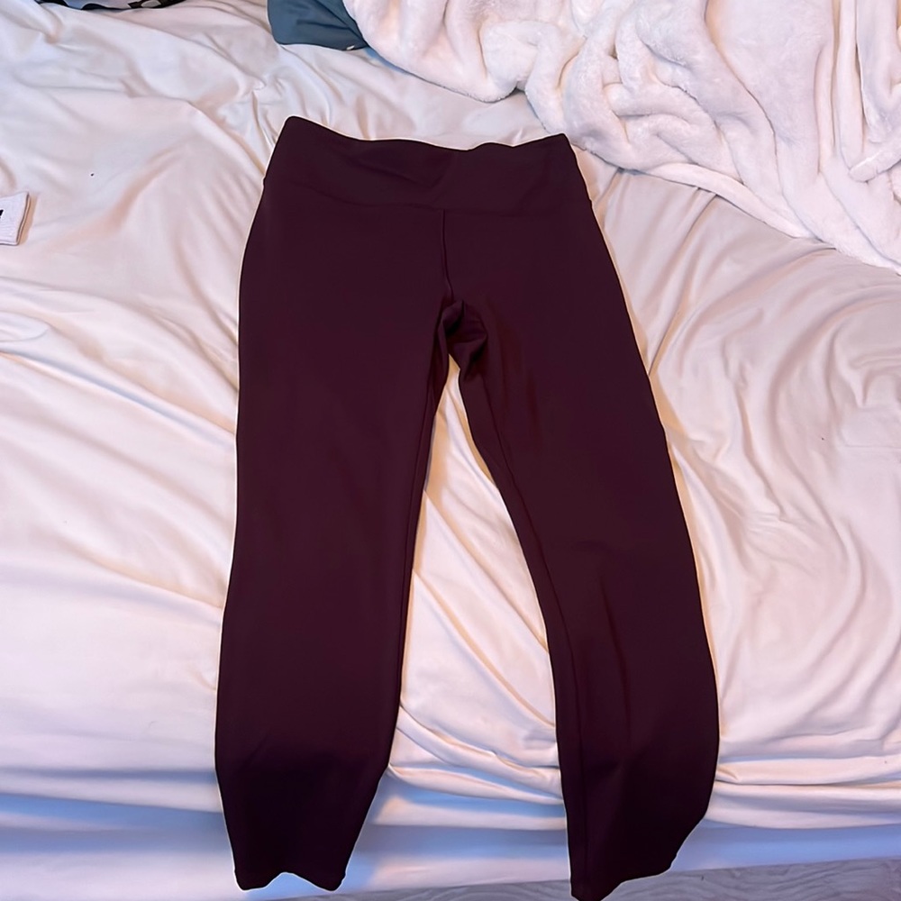 Never worn but no tags, purple burgundy Macys leggings!